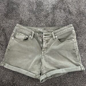 mossimo mid rise green shorts